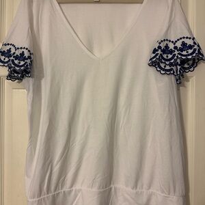 Crown and Ivy ladies white with blue eyelet sleeve trim top.